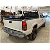 Image 15 : PARKSVILLE - 2004 GMC SIERRA WHITE 260450 KMS - D320245