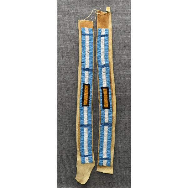 TWO PLAINS BEADED STRIPS