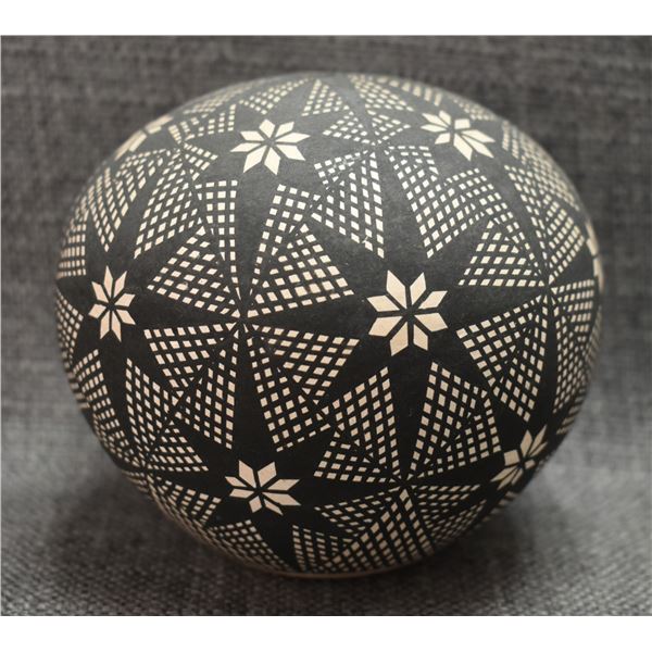 ACOMA POTTERY SEED JAR (BECKY PASQUALE)