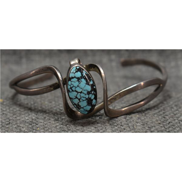 ISLETA/NAVAJO BRACELET (MICHAEL KIRK)