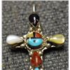 Image 5 : ZUNI CROSS PENDANT