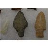 Image 6 : COLLECTION OF ARROW HEADS