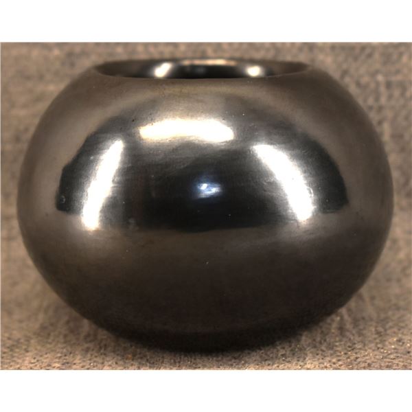 SAN ILDEFONSO POTTERY BOWL (MARIA POVEKA)