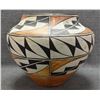 Image 4 : ACOMA POTTERY OLLA