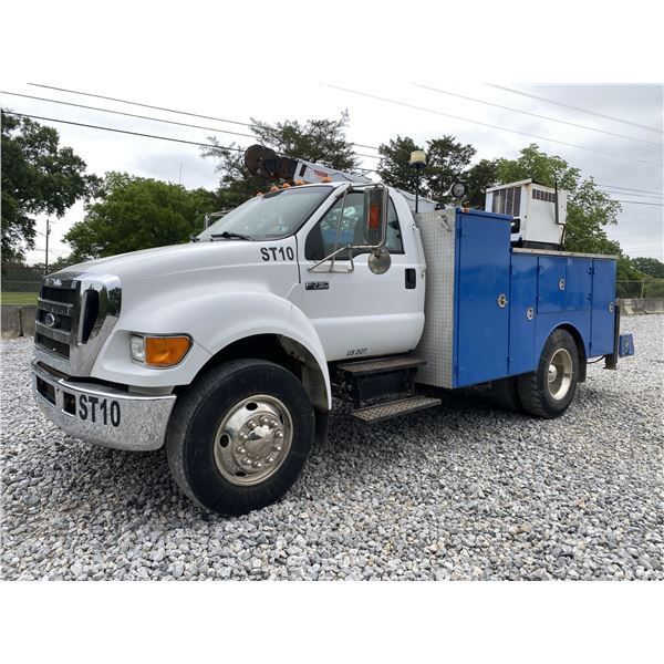 2005 FORD F750 XLT Service / Mechanic Truck