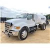 Image 1 : 2013 FORD F750 Water Truck