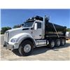 Image 1 : 2026 KENWORTH T880 Dump Truck