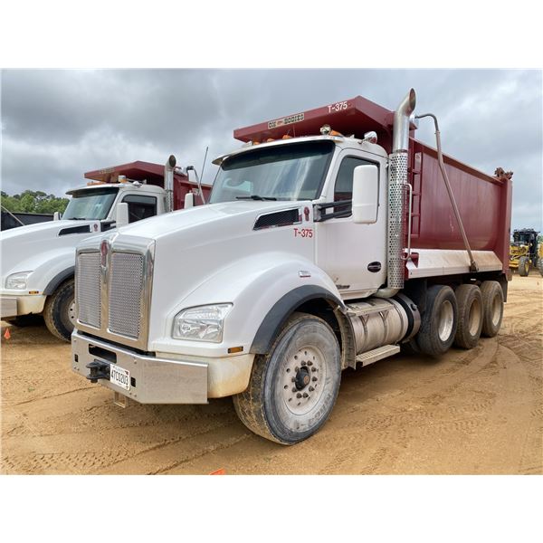 2019 KENWORTH T880 Dump Truck