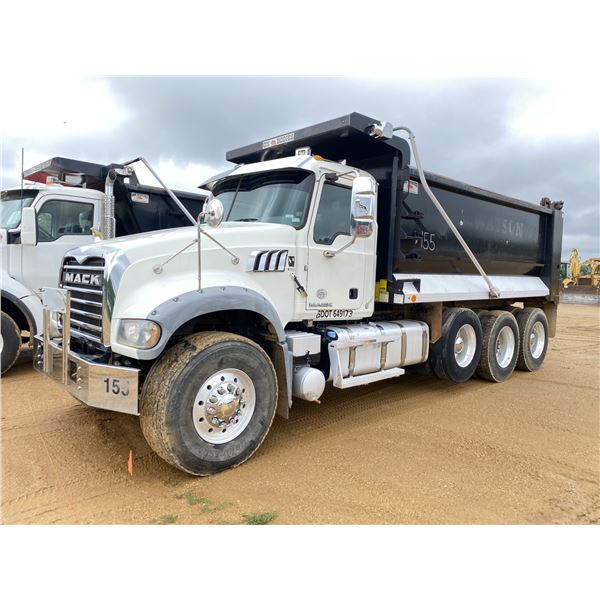 2018 MACK GU713 Dump Truck