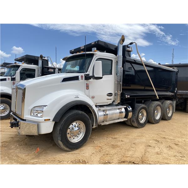 2025 KENWORTH T880 Dump Truck