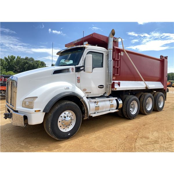 2021 KENWORTH T880 Dump Truck