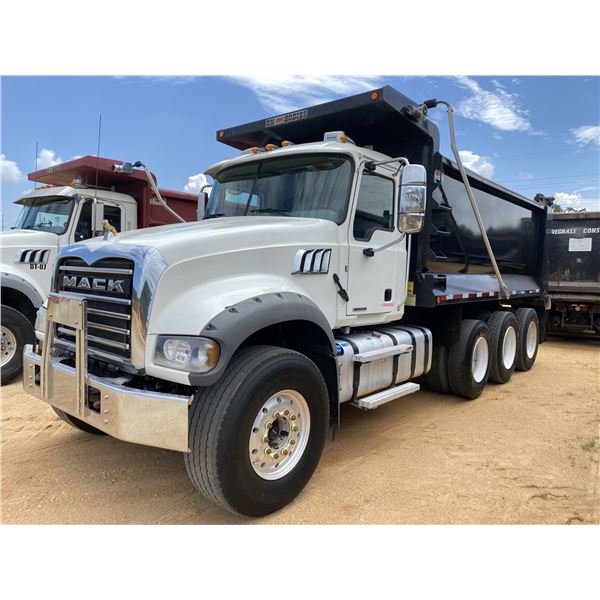 2021 MACK GR64F Dump Truck