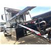 Image 11 : 2019 MACK GR64F Roll Off Truck