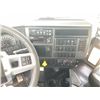 Image 22 : 2019 MACK GR64F Roll Off Truck