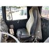 Image 16 : KENWORTH C500 Roll Off Truck