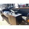 Image 11 : 2016 VOLVO VHD Roll Off Truck