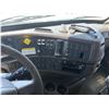Image 23 : 2016 VOLVO VHD Roll Off Truck