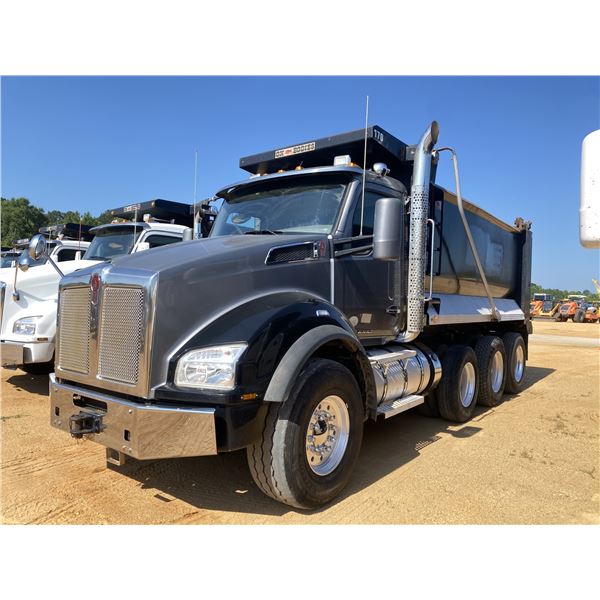 2019 KENWORTH T880 Dump Truck