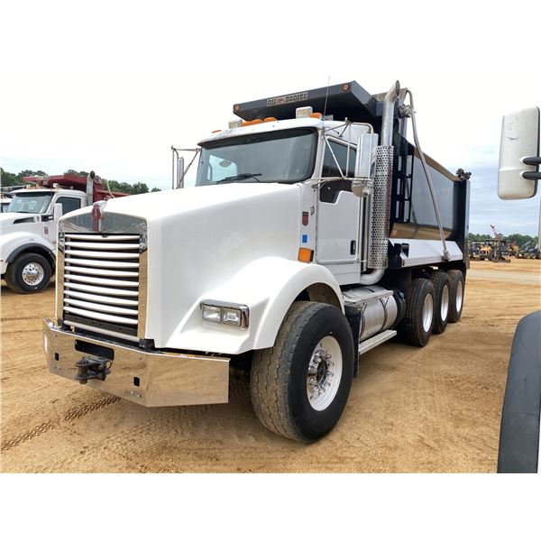 2020 KENWORTH T800 Dump Truck