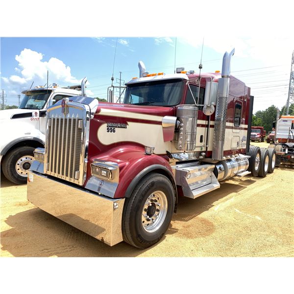 2018 KENWORTH W900 Sleeper Truck