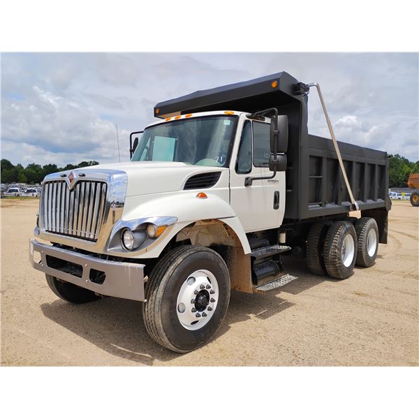 2014 INTERNATIONAL WORKSTAR 7400 Dump Truck
