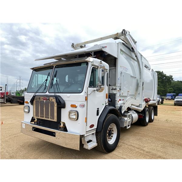 2025 PETERBILT 520 Garbage / Sanitation Truck