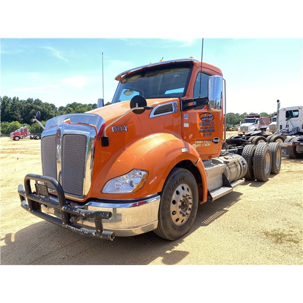 2018 KENWORTH T680 Day Cab Truck