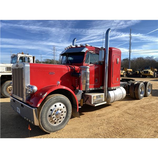1982 PETERBILT 359 Sleeper Truck