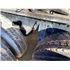 Image 9 : 1982 PETERBILT 359 Sleeper Truck