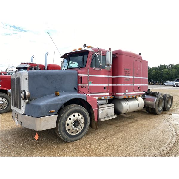 1994 PETERBILT 377 Sleeper Truck