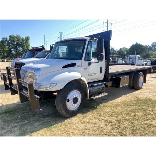 2005 INTERNATIONAL 4300 Flatbed Dump Truck
