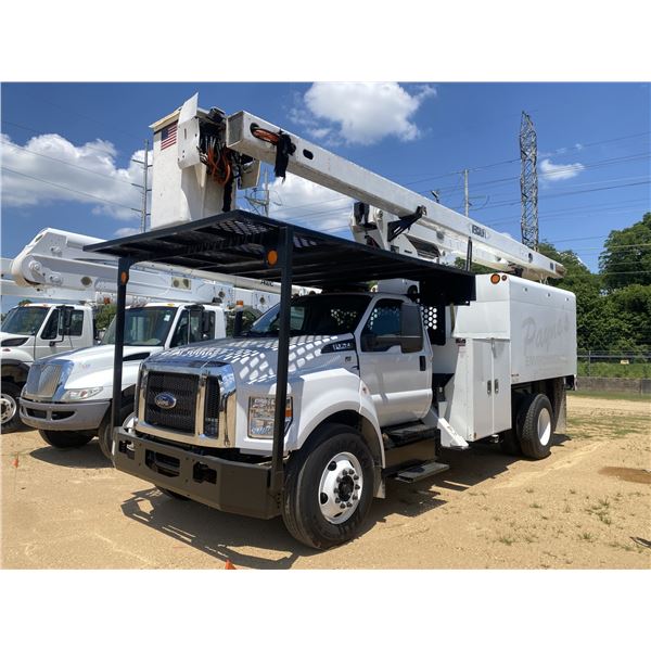 2019 FORD F750 Bucket Truck