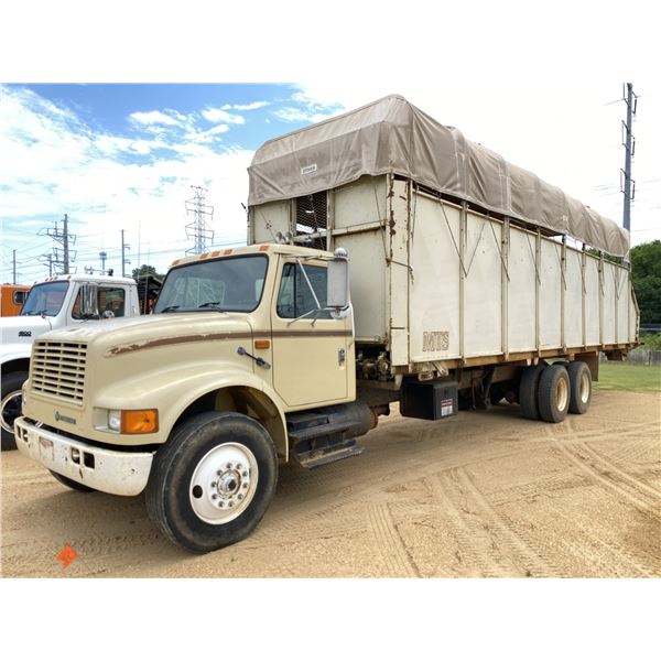 1992 INTERNATIONAL 4900 COTTON MODULE MOVER