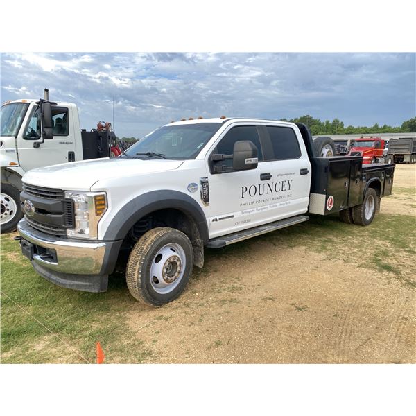 2019 FORD F550 XL Flatbed Truck