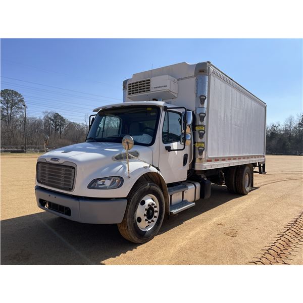 2015 FREIGHTLINER M2 Box Truck