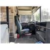 Image 15 : 2000 INTERNATIONAL 3800 Bus