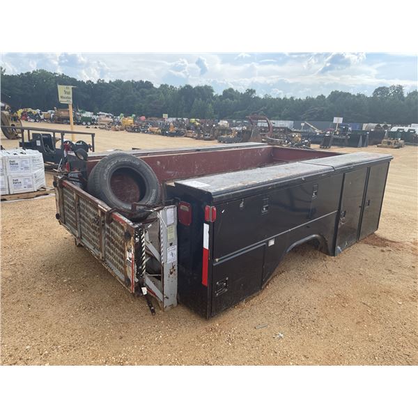 READING SERVICE TRUCK BODY W/LIFT GATE