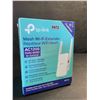 Image 1 : TP-Link AC1200 Mesh Wi-Fi Extender/WiFi Booster - Works with Any WiFi Router - New Sealed!