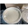 Image 4 : 250PC Disposable Paper Plate/Cutlery Dinnerware Set - Includes Plates, Forks, Knives, Spoons - NEW