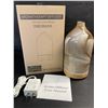 Image 7 : Glass Ultrasonic Aromatherapy Diffuser (120ml) with 7-Color Changing LED Lights & Wood Base - New!