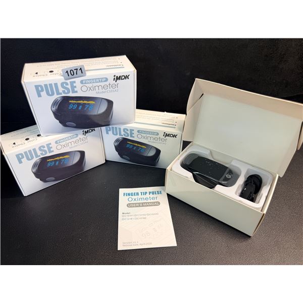 Lot of 4 IMDK Fingertip Pulse Oximeters (Model: C101A2) Measures Blood Oxygen/Pulse Rate - New