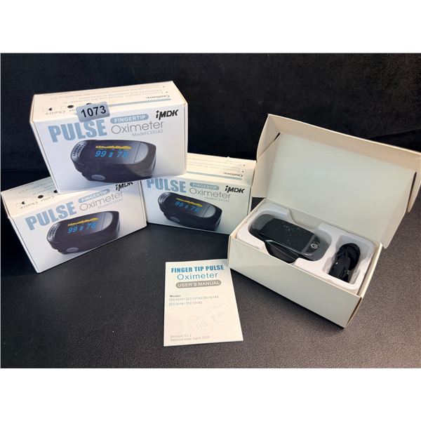 Lot of 4 IMDK Fingertip Pulse Oximeters (Model: C101A2) Measures Blood Oxygen/Pulse Rate - New