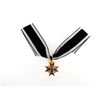 Image 1 : REPRODUCTION BLUE MAX MEDAL WITH RIBBON