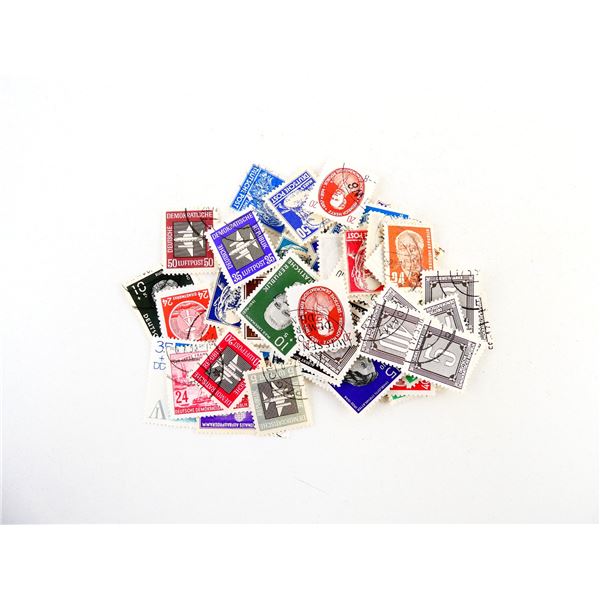 ASSORTED EAST GERMAN STAMP LOT