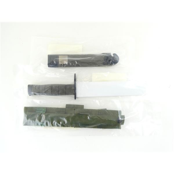 CANADIAN BAYONET 2000/2005 LOT