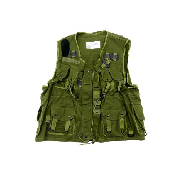CANADIAN MILITARY TACTICAL LOAD BEARING VEST