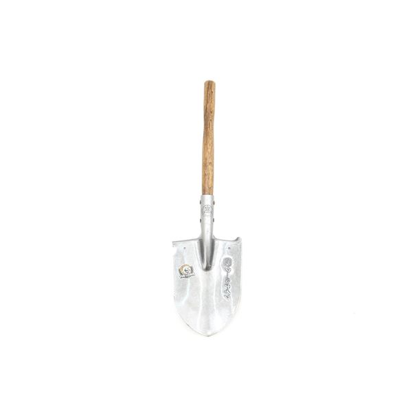 REPRODUCTION ENTRENCHING TOOL