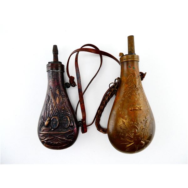 ASSORTED REPRODUCTION SHOT / POWDER FLASK LOT