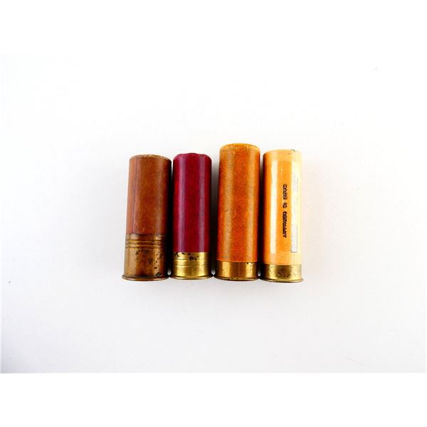 COLLECTIBLE ASSORTED 12 GAUGE AND 10 GAUGE 2 3/4" FLARES LOT