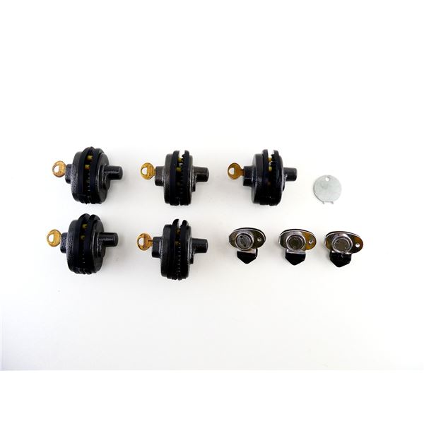 MASTER & UNKNOWN KEYED TRIGGER LOT